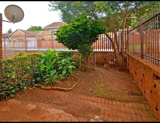 2 BEDROOM APARTMENT FOR SALE IN WINDSOR EAST